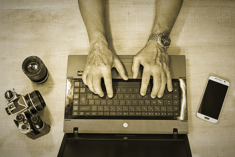 Reporter, Type, Laptop, Technology, Online, Connection, Reportage, Journalist, Write, Author, Typewriter