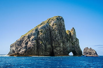 sea, pacific, islands, rock On The Shore, sky, water, nature, seaside, summer, landscape, paihia