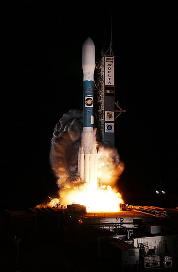 lancio del razzo, razzo bianco, decollare, lancio notturno, Delta Rocket, lancio nello spazio, Fiamme a razzo, trampolino di lancio, esplorazione dello spazio, Rocket NASA, Rocket Liftoff