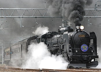 black train, rail track, steam locomotive, releasing smoke, vintage train, transportation, steam engine, train transportation, black locomotive, smoke release, rail transportation