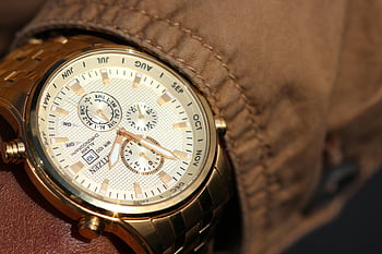 orologio da polso d'oro, orologio cronografo, visualizzazione della data, orologio sofisticato, orologio da vicino, cronografo funzionale, orologio d'oro, orologio da polso, Guarda i dettagli, quadrante, cinturino