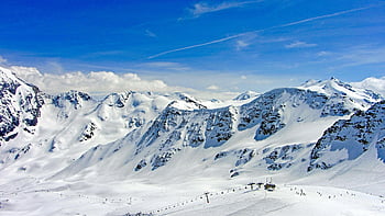 zasněžené hory, alpské hory, jasné modré nebe, zimní sporty, lyžařský areál, Snow-pokryté vrcholy, horské krajiny, zimní scenérie, sjezdovky, výhled na hory, lyžařské vleky