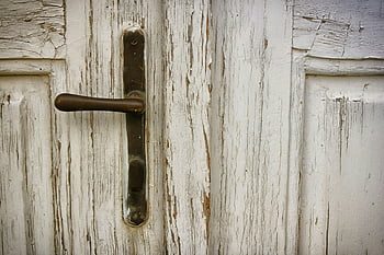 brown metal door handle, rustic wooden door, vintage handle, textured wooden surface, close-up, antique door, weathered wood, old door handle, vintage door, rustic door, metal handle