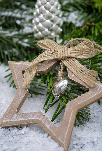 stella, cuore, la neve, Stella di legno, motivo natalizio, Natale, natura, auguri di Natale, Biglietto natalizio, Avvento, Stagione dell'Avvento