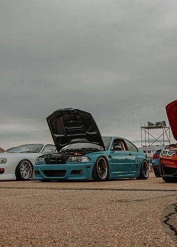 BMW E46 M3, otevřená kapuce, modrá bmw, venkovní akce s auty, více vozidel, zaparkované BMW, auto displej, e46 m3, Přehlídka aut, modré auto