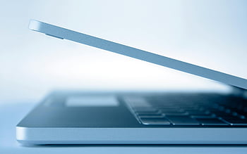 szary laptop, Elegancki laptop, Nowoczesny laptop, minimalistyczny design, Szczupły projekt, Fokus technologii, widok profilu, minimalistyczny styl, laptop, Szary komputer, nowoczesny komputer