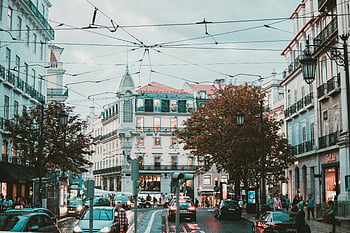 Lisbona, Portogallo, architettura classica, traffico urbano, Street vivace, paesaggio urbano, città europea, scena di strada, linee del tram, edifici storici, traffico vivace