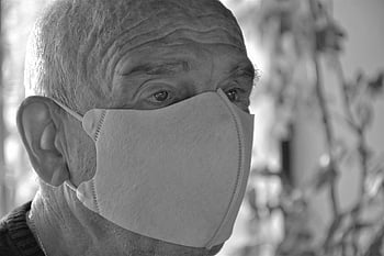 senior, covid, koronavirus, corona, virus, maska, bezpečnostní, covid 19, čištění, infekce, opatrný