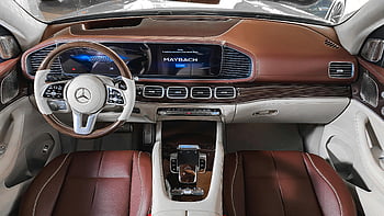 Mercedes-Maybach, Volante marrone e bianco, interni lussuosi, design all'avanguardia, Dashboard Maybach, auto di fascia alta, Materiali premium, interno auto, Mercedes-Maybach Interior, sedili in pelle, Design per auto moderne