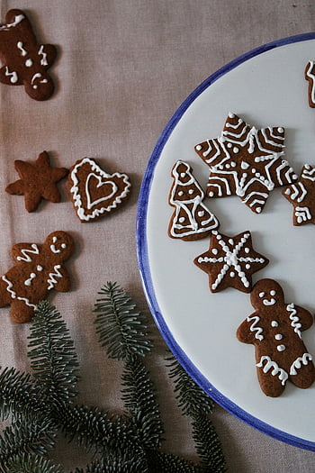 peberkager, dekoreret cookies, julekager, Stedsegrønne grene, Ferie godbidder, Festlige cookies, peberbrød mænd, stjernekager, hjertekager, julepynt, plade af cookies