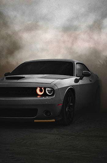 Dodge претендент, спортна кола, Драматична обстановка, Облачно на открито, Автомобилни ентусиасти, автомобилна фотография, превозно средство, автомобил с производителност, дизайн на автомобила, изображения на автомобили
