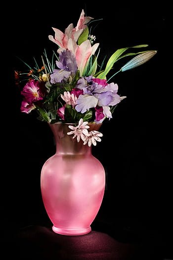roz vaza, aranjament floral, înfloriri vibrante, Fundal negru, flori decorative, violet flori, roz flori, frunze verzi, vază elegantă, decor interior, fotografia în natură