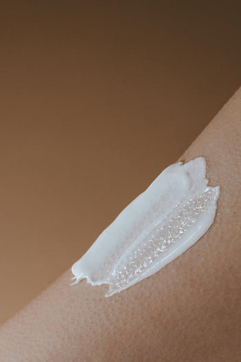 krim pada kulit, krim pelembab, kulit halus, kulit manusia, tampilan terperinci, perawatan kulit, produk kecantikan, merapatkan, tekstur, krim putih