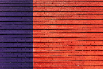 mur rouge et violet, mur de briques, couleurs vives, visuel, motifs linéaires, texture, briques rouges, briques violettes, conception architecturale, art urbain, Design moderne
