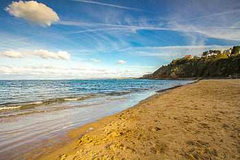 tengerpart, kék ég, tengerparti strand, arany homok, tiszta ég, Nyári utazások, strand jelenet, óceáni kilátás, nyaralóhely, természetes szépség