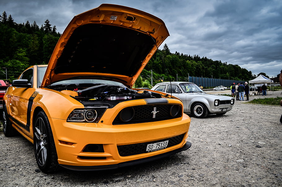 ford mustang, doprovod, mk1, žlutá, stříbrný, klasické auto, Historické auto, švýcarsko, roggwil, auto splňují, otevřená kapuce