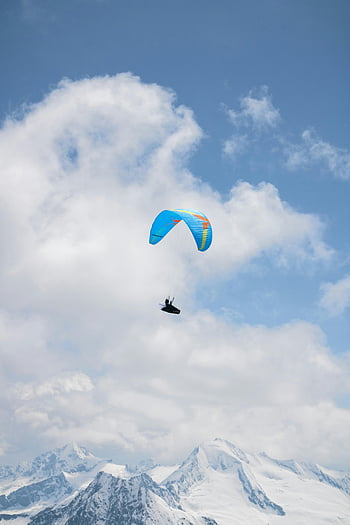 paragliding, pohoří, zasněžené alpy, jasně modrá obloha, kluzáku, létání vysoko, venkovní dobrodružství, extrémní sporty, letecký pohled, zimní krajina, alpské scenérie