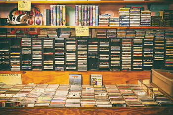 pita kaset, cd, toko rekaman antik, kotak berlabel, Tampilan nostalgia, rak, koleksi musik, musik latar, musik vintage, media suara, toko retro