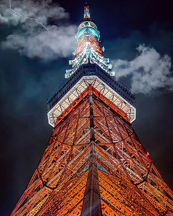 tokyo tårnet, japan, natt utsikt, dramatisk belysning, stormfulle skyer, landemerke, arkitektur, reisemål, bybildet, turisme, fotografering
