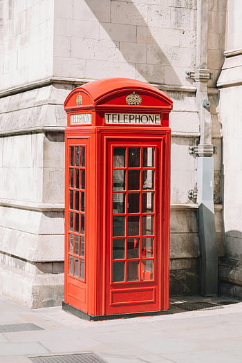 červené telefonní budky, Londýn, Spojené království, roh ulice, Klasická telefonní schránka, britská telefonní budka, veřejný telefon, Vintage telefonní schránka, městské scény, panoráma města