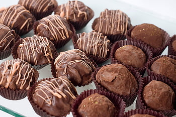 candies, chocolates, truffles, pralines, chocolate Pralines, petit Fours, bonbons, chocolate Candies, chocolate Truffles, sweets, treats