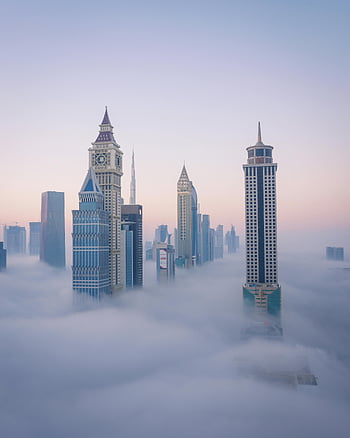 Dubain siluetti, pilvenpiirtäjät, sinitaivas, ilmakuva, auringonnousu, ikoninen taivaanranta, nousevat pilvet, kaupunkikuvan, moderni arkkitehtuuri, kaupunkimaisema