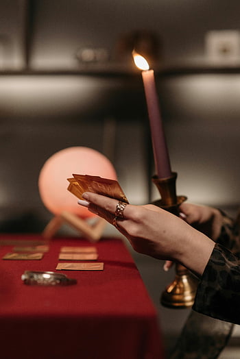 tarotové karty, světlo svíček, věštectví, ruce hospodářství, detail, stůl, Křišťálová koule, věštění, mystický, rituál, svíčka