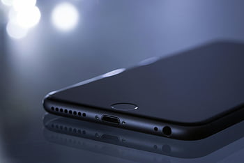 우주 회색 iPhone 6, 닫다, 세련된 스마트 폰, 흐릿한 보케, 현대 기술 디자인, 반사, 아이폰, 과학 기술, 디자인, 보케