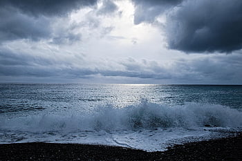 camogli, spiaggia, natura, clima tempestoso, giornata nuvolosa, isola, mare, brutto tempo, temporale, liguria, Genova