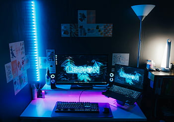 konfiguracja gier, oświetlenie ledowe, podwójne monitory, nowoczesne biurko, komputer, laptop, niebieska dioda, Elegancki design, żywe oświetlenie, legion, stacja gier