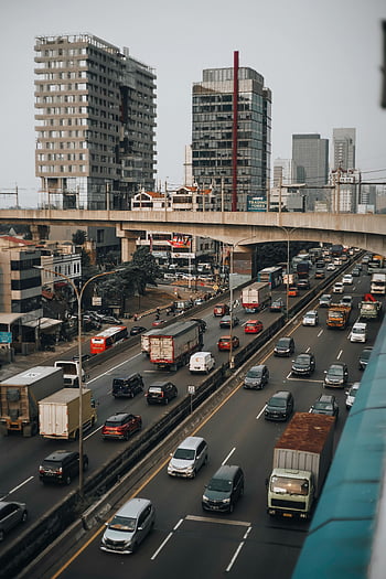 provoz v centru města, Jakartská dálnice, městské mrakodrapy, rušný provoz, nadjezd, panoráma města, rušná silnice, v centru Jakarty, městský provoz, dálniční provoz