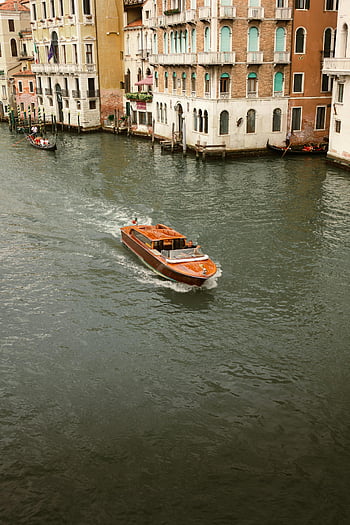 kanalizačních kanálů, motorový člun, historické budovy, Benátská scéna, navigace v kanálech, klasický benátský, vodní doprava, italská architektura, gondola, pohled, benátky itálie