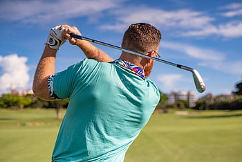 golf, męski golfista, huśtawka, Słoneczne pole golfowe, boca raton, florida, Klub Golfowy, Sporty na świeżym powietrzu, sportowy człowiek, Strój golfowy, gra w golfa