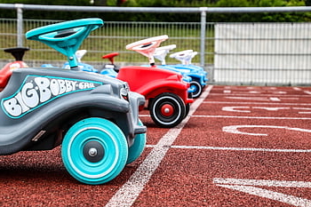 běh, Bobby auto, bobbycar závod, auto, hračka, dětská vozidla, počáteční start mřížky, kariéra