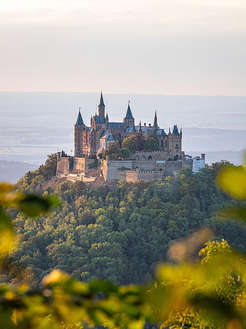hrad, kopec, stromy, hory, věže, budova, architektura, opevnění, citadela, pevnost, ruiny