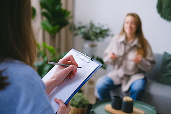 psychologue, prendre des notes, séance de conseil, client, réglage du bureau, thérapeute, santé mentale, consultation professionnelle, presse-papiers, stylo, Plantes d'intérieur