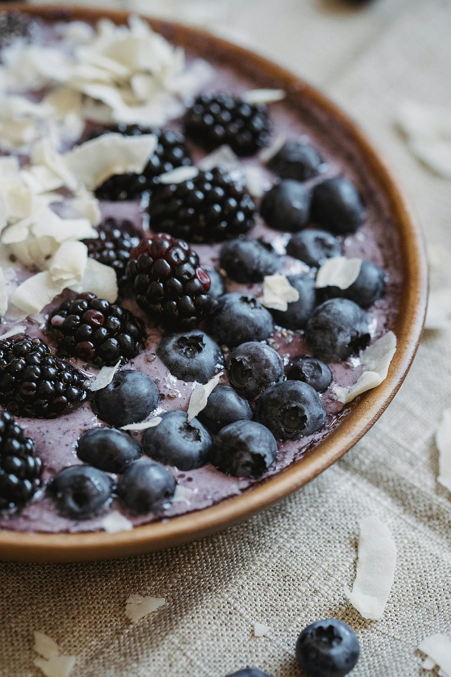 blueberries, blackberries, yoghurt, brown ceramic bowl, healthy breakfast, berry bowl, coconut flakes, fruit bowl, breakfast bowl, healthy eating, berries