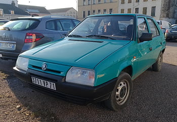 skoda, favorit, 1994, auto, chalon sur saone, vinobraní, vozidlo, zaparkováno, poznávací značka, šedozelená, kompaktní