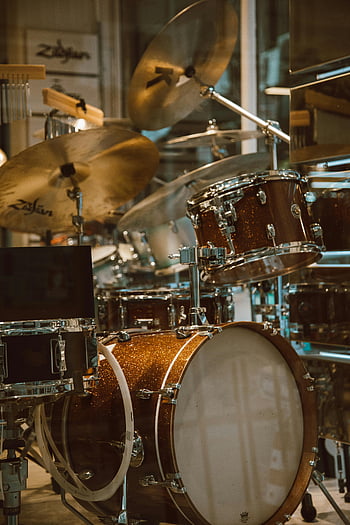 drum set, close-up shot, sparkling drum set, music store, cymbals, musical instruments, detailed view, drum kit, percussion instruments, drum hardware, drum cymbals