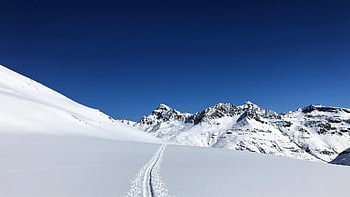 lyžařské túry, lyže, lyžování, zimní sporty, lyžovat, backcountry lyžování, turistické lyže, lyžaři, Alpy, sportovní, vysokohorský