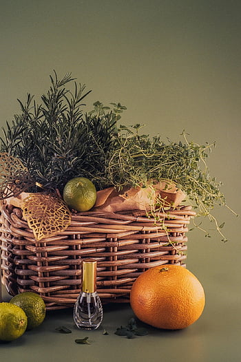 aromaterapi, eterisk, velvære, timian, urter, grapefrukt, lime