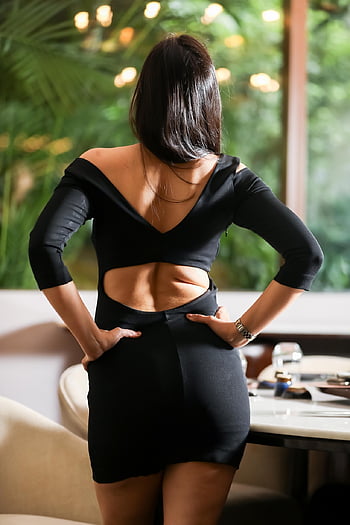 woman, back, fashion, beauty, portrait, pose, model, candidindia, bestphotographerindia, indianphotostories, nightlifeinindia