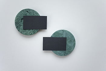 üres névjegykártyák, kerek márvány alátétek, minimalista design, márkaépítési előadások, névjegykártya kijelző, márványos alátét, minimalista névjegykártyák, márkanév, szakmai prezentáció, névjegykártya -bemutató, minimalista alátét