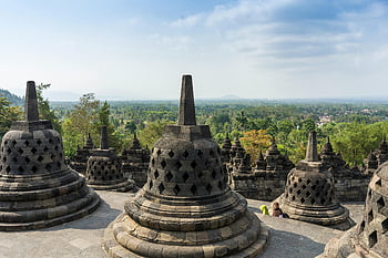 templu borobudur, timpul zilei, Stupas iconice, Verderie luxuriantă, Indonezia, vedere uimitoare, reper cultural, arhitectura veche, destinația calatoriei, site istoric, structuri de piatră