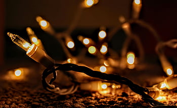 žlutá osvětlená světla, teplé zářící, Útulná atmosféra, bokeh, detail, řetězec světla, teplé světlo, Slavnostní osvětlení, svátek světel, vnitřní osvětlení, dekorativní světla