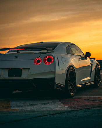 흰색 스포츠카, 닛산 gt-r, 일몰, 몬트리올, 캐나다, 세련된 디자인, 배면도, 자동차 사진, 자동차, 스포츠카 사진, 자동차 애호가