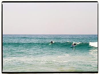 Surfen, Meer, Surfer, Wellen, lebendiger blauer Ozean, Marokko, Ozean Wellen, Leute, die surfen, Surfbrett, Wassersport, Strandaktivität