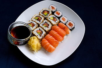 sushi, japonská kuchyně, jídlo, losos, sushi rolky, plody moře, asijský, sashimi, tradiční, Mořská řasa, zázvor