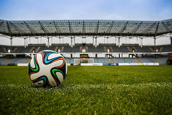 fotbalový míč, travnaté hřiště, během dne, stadión, sportovní, venkovní, Fotbal, zelená tráva, sportovní vybavení, sportovní hřiště, míč