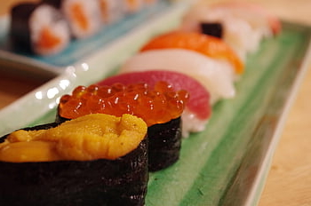寿司、 日本人、 フード、 魚、 自然、 日本、 ご飯、 サーモン、 シーフード、 アジア人、 ツナ